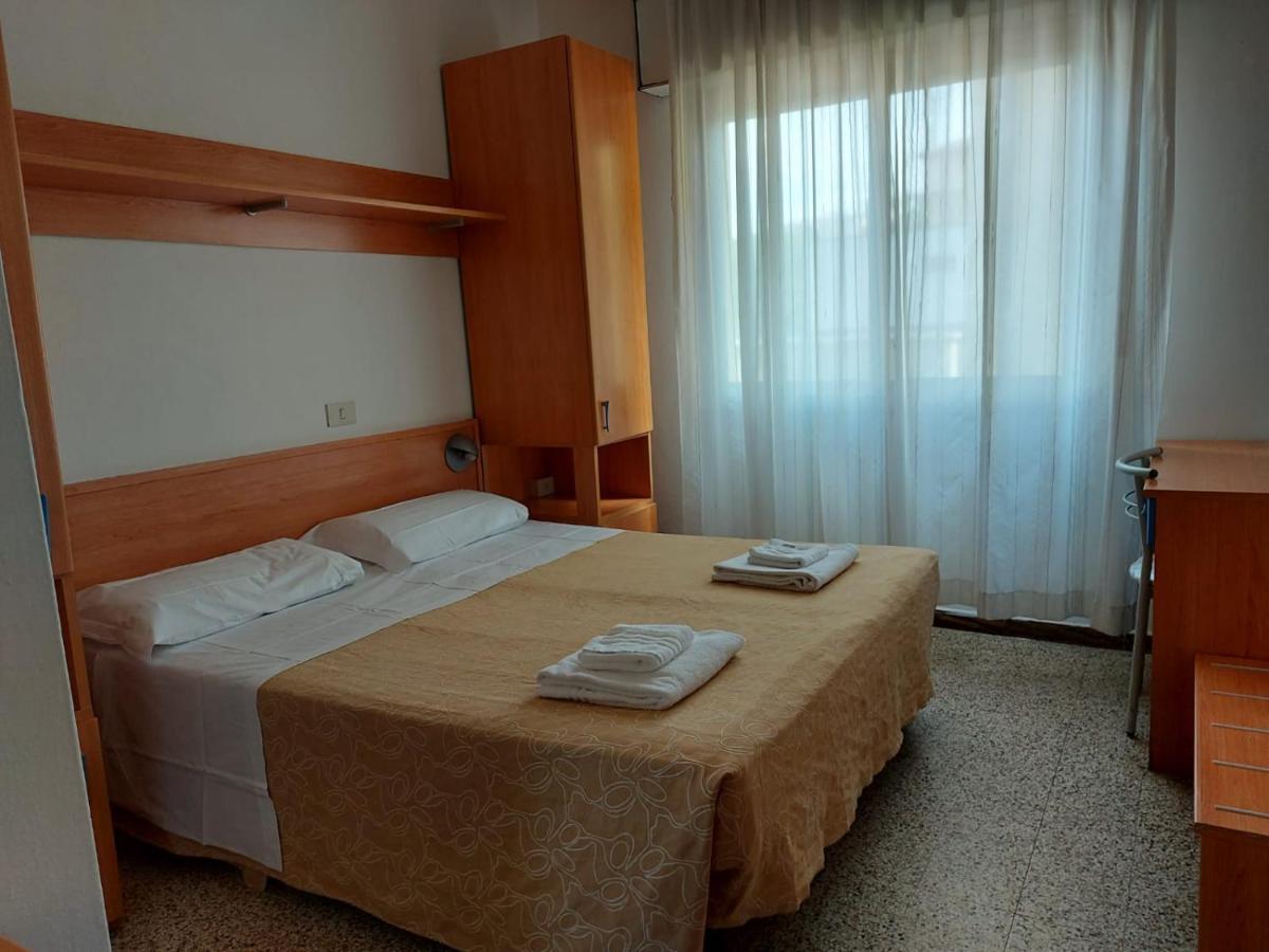 Albergo Alla Nave Lignano Sabbiadoro Exteriör bild