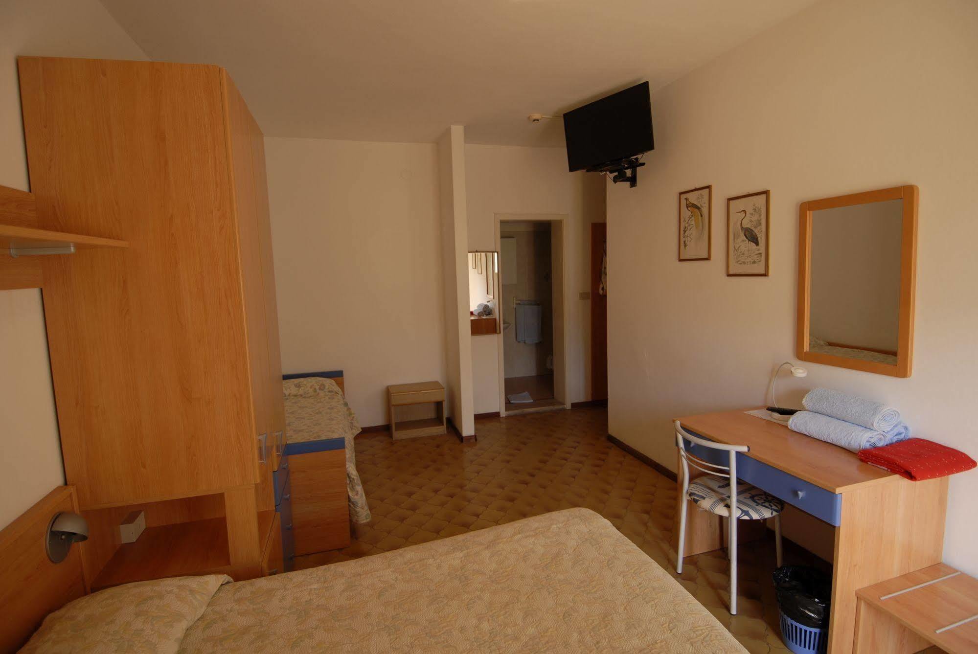 Albergo Alla Nave Lignano Sabbiadoro Exteriör bild