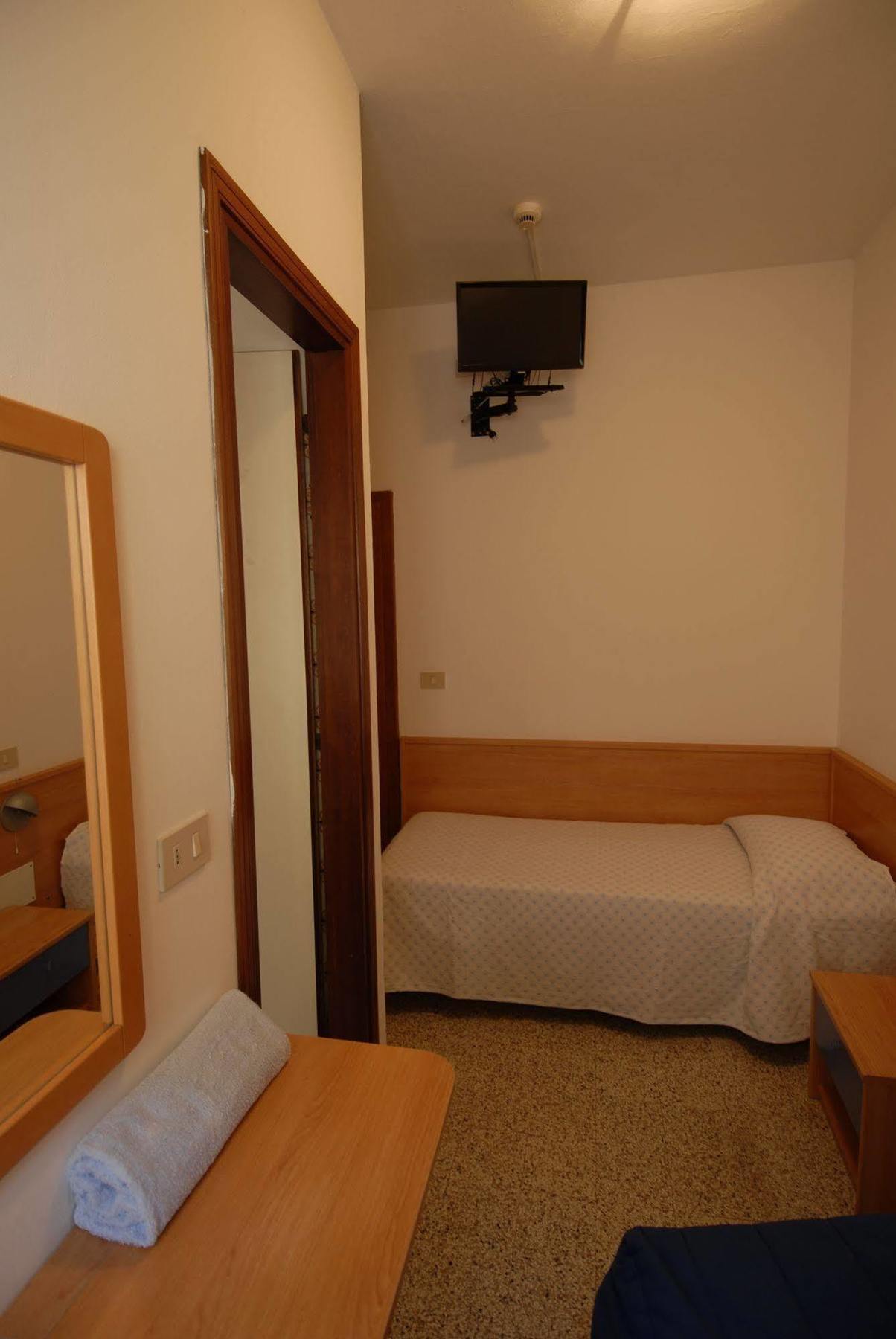Albergo Alla Nave Lignano Sabbiadoro Exteriör bild