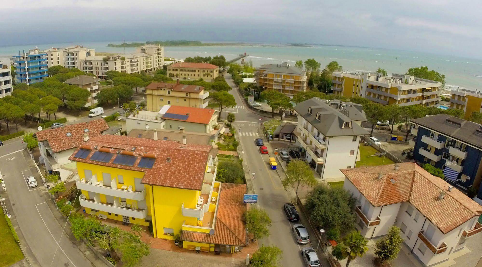 Albergo Alla Nave Lignano Sabbiadoro Exteriör bild